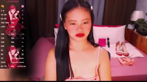 Snapshot of lilsweet_marie chatting on 05.23.26 Lilsweet marie online show from 05.23.26