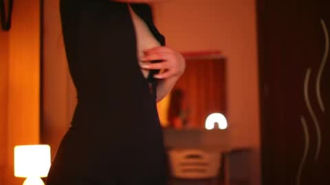 Snapshot of liltightbabe chatting on 04.18.26 liltightbabe online show from 04.18.26