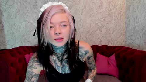 Snapshot of lilu_kayden chatting on 12.27.24 Little slave Kayden online show from 12.27.24