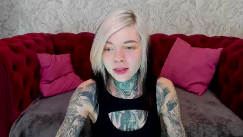 Snapshot of lilu_kayden chatting on 01.15.25 Little slave Kayden online show from 01.15.25