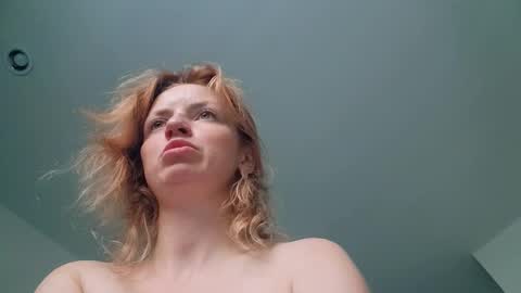 Snapshot of liludancer chatting on 03.17.26 liludancer online show from 03.17.26