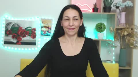 lilugrants online show from 01.18.25