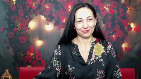 lilugrants online show from 02.05.25