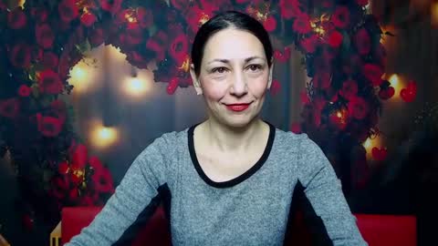 lilugrants online show from 02.15.25