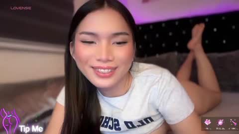 Snapshot of lily_ash chatting on 06.20.26 Lily- DONT FORGET TO FOLLOW ME HERE online show from 06.20.26
