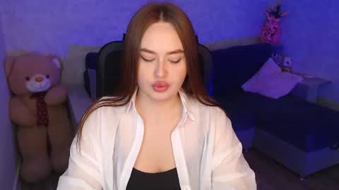 Snapshot of lily_baker_ chatting on 07.18.26 lily_baker_ online show from 07.18.26