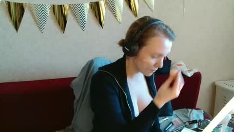 Lily dollyx online show from 02.14.26