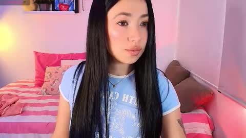 Snapshot of lily_evans_ chatting on 03.06.26 just lily online show from 03.06.26