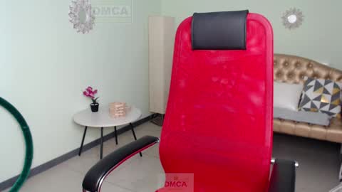 Lily online show from 02.06.25