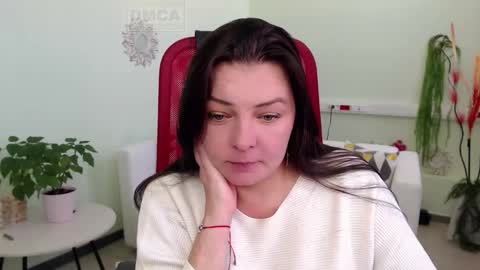 Lily online show from 09.19.25