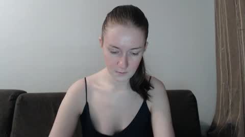 Snapshot of lily_love_x chatting on 04.16.26 lily_love_x online show from 04.16.26