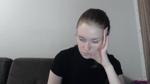Snapshot of lily_love_x chatting on 05.04.26 lily_love_x online show from 05.04.26