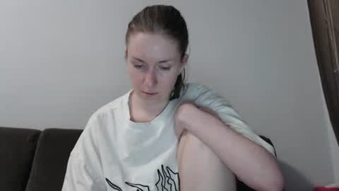 Snapshot of lily_love_x chatting on 07.24.26 lily_love_x online show from 07.24.26