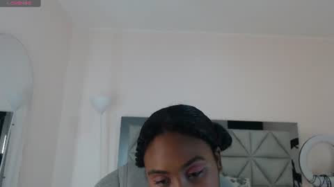Snapshot of lily_mendoza chatting on 06.27.26 lily_mendoza online show from 06.27.26