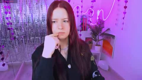 Snapshot of lily_moonlight chatting on 02.15.26 Lily online show from 02.15.26