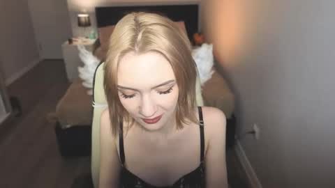 Lily online show from 02.22.26