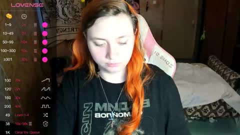Snapshot of lily_shamy chatting on 05.24.26 Alice online show from 05.24.26