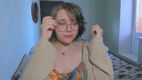 Snapshot of lily_violettt chatting on 03.23.26 Lily online show from 03.23.26