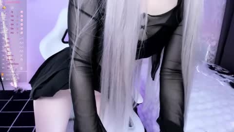 Snapshot of lily_weep chatting on 05.14.26 Lily online show from 05.14.26