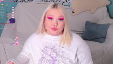 Lily online show from 01.04.25