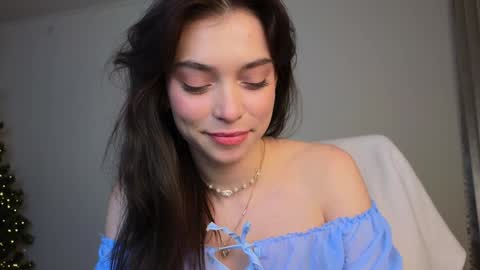 Lily   online show from 01.14.25