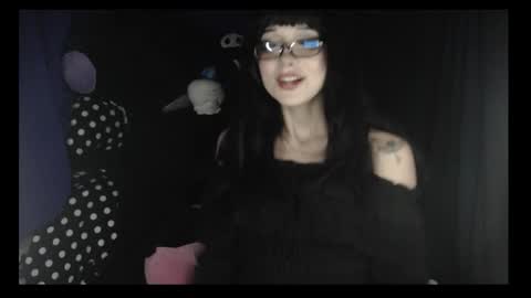 Snapshot of lilyimp chatting on 09.14.25 LUka online show from 09.14.25