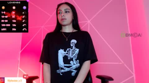 Snapshot of lilylouisee_ chatting on 11.01.25 Liliana louise online show from 11.01.25