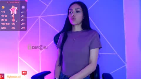 Snapshot of lilylouisee_ chatting on 11.06.25 Liliana louise online show from 11.06.25