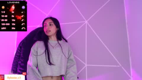 Snapshot of lilylouisee_ chatting on 12.16.25 Liliana louise online show from 12.16.25