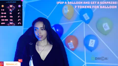 Snapshot of lilylouisee_ chatting on 12.17.25 Liliana louise online show from 12.17.25