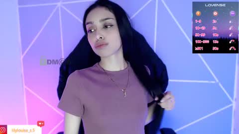Snapshot of lilylouisee_ chatting on 06.13.26 Liliana louise online show from 06.13.26