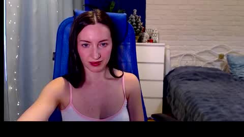 Snapshot of lilymellow chatting on 01.08.26 Lily online show from 01.08.26