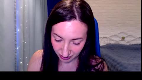 Snapshot of lilymellow chatting on 02.10.26 Lily online show from 02.10.26