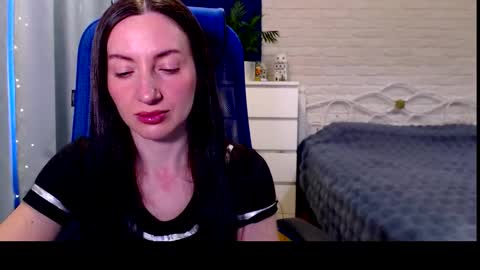 Snapshot of lilymellow chatting on 02.20.26 Lily online show from 02.20.26
