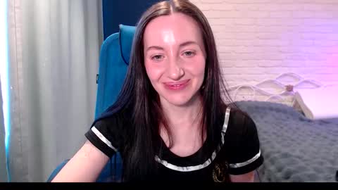 Snapshot of lilymellow chatting on 03.15.26 Lily online show from 03.15.26
