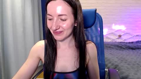 Snapshot of lilymellow chatting on 03.19.26 Lily online show from 03.19.26
