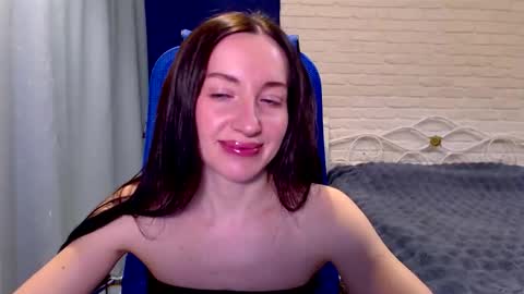 Snapshot of lilymellow chatting on 03.24.26 Lily online show from 03.24.26