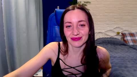 Snapshot of lilymellow chatting on 03.28.26 Lily online show from 03.28.26