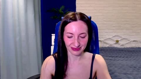 Snapshot of lilymellow chatting on 04.02.26 Lily online show from 04.02.26