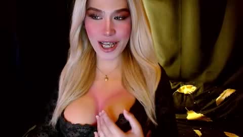 Snapshot of lilymonstercock chatting on 01.09.25 IM YOUR TRUE GODESS Lilymonstercock online show from 01.09.25