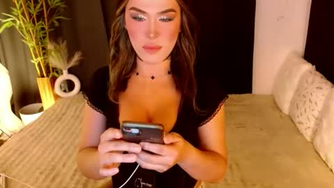 Snapshot of lilymonstercock chatting on 10.13.25 IM YOUR TRUE GODESS Lilymonstercock online show from 10.13.25