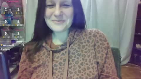 Snapshot of lilypad1981 chatting on 02.17.25 lilypad1981 online show from 02.17.25