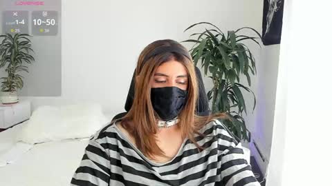 Lily Reina online show from 03.23.26