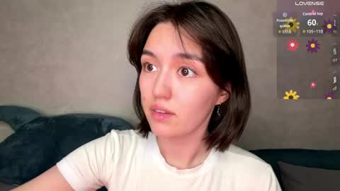 Snapshot of lilysollar chatting on 05.18.26 Lily online show from 05.18.26