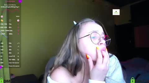 Lily online show from 11.07.25