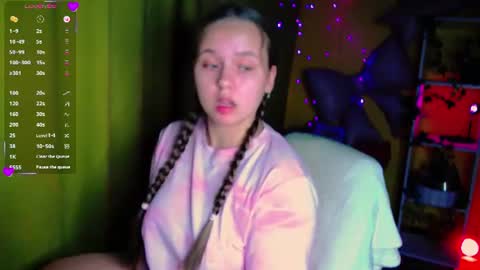 Snapshot of lilysweet13 chatting on 06.27.26 Lily online show from 06.27.26