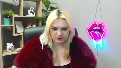 Snapshot of lilysweetxo chatting on 04.21.26 Lily online show from 04.21.26