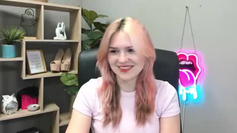 Snapshot of lilysweetxo chatting on 06.30.26 Lily online show from 06.30.26