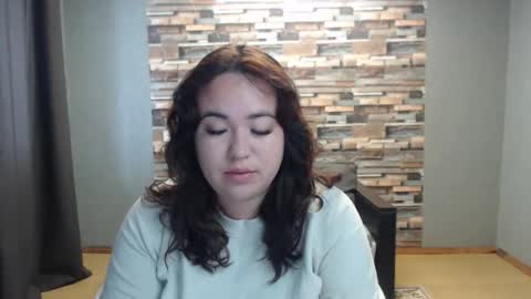 busty princess online show from 10.12.25