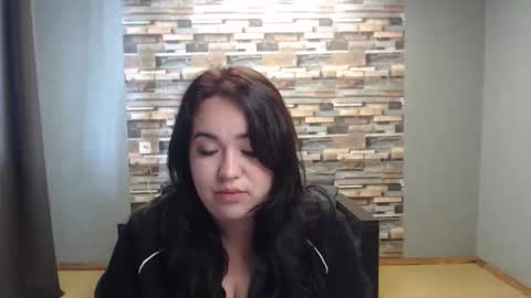 busty princess online show from 05.16.26